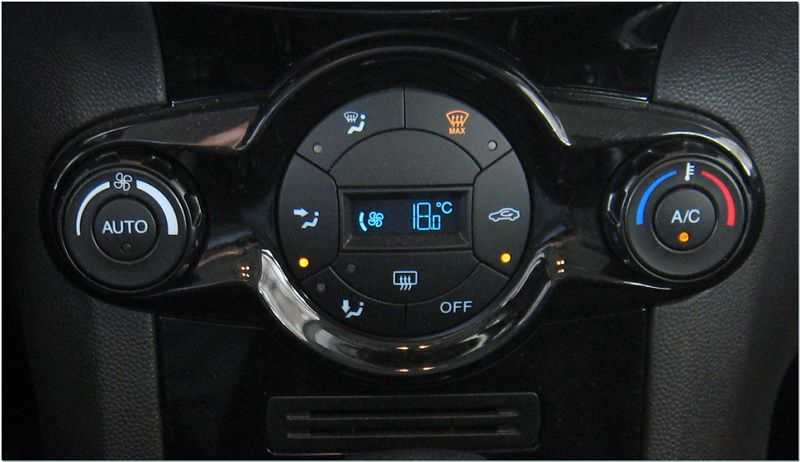 ford fiesta titanium 17