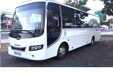 Cho thuê xe 29 chỗ Isuzu Samco giá rẻ nhất Vịnh Nha Trang